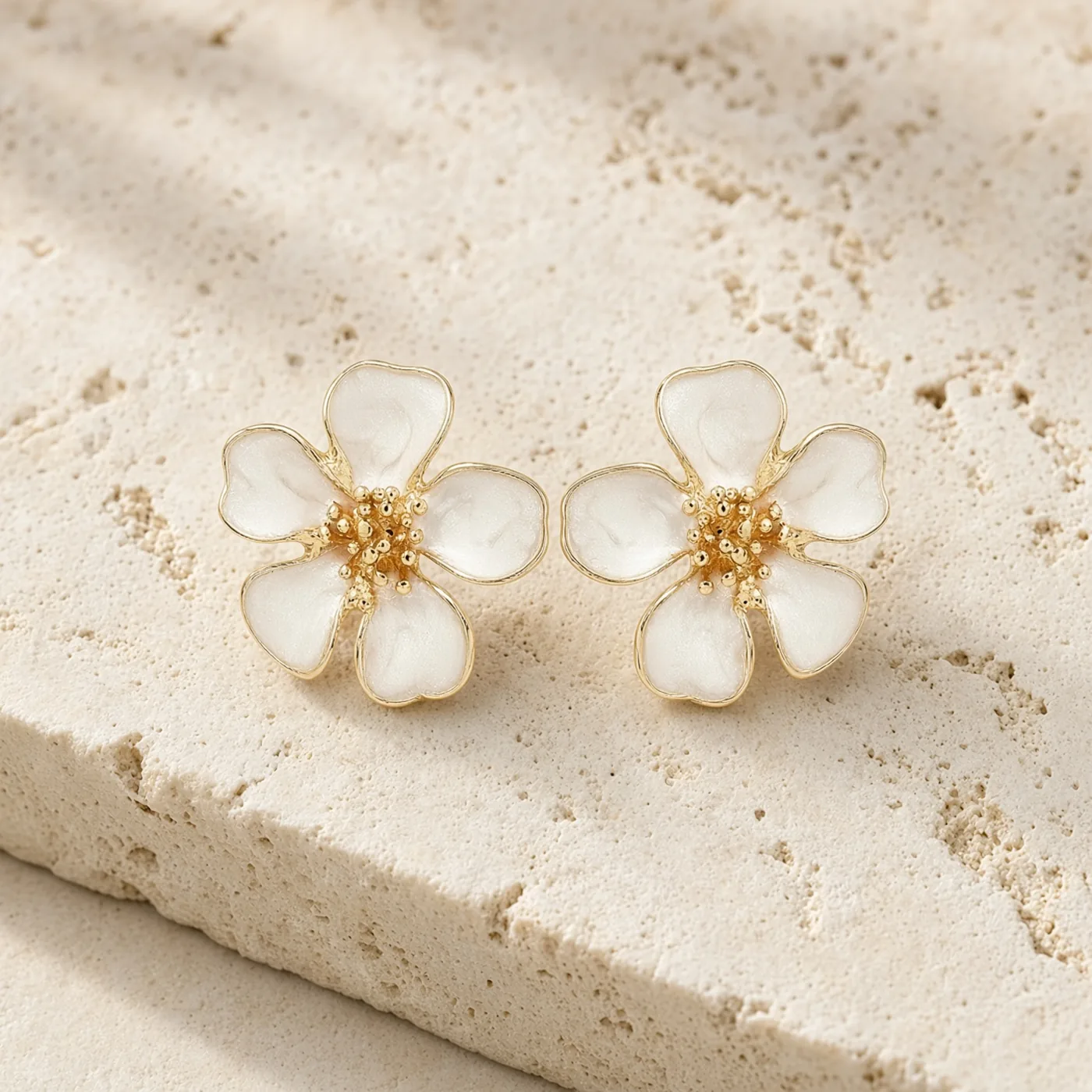 Boucles D'oreilles Fleur Nacre Blanc