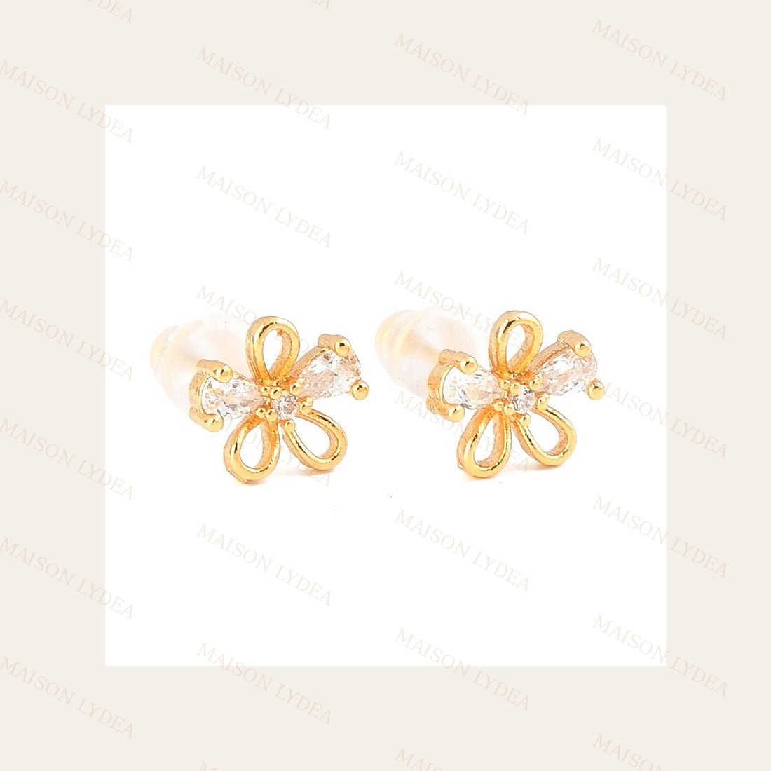 Boucles D'oreilles Puces Dorées en Forme